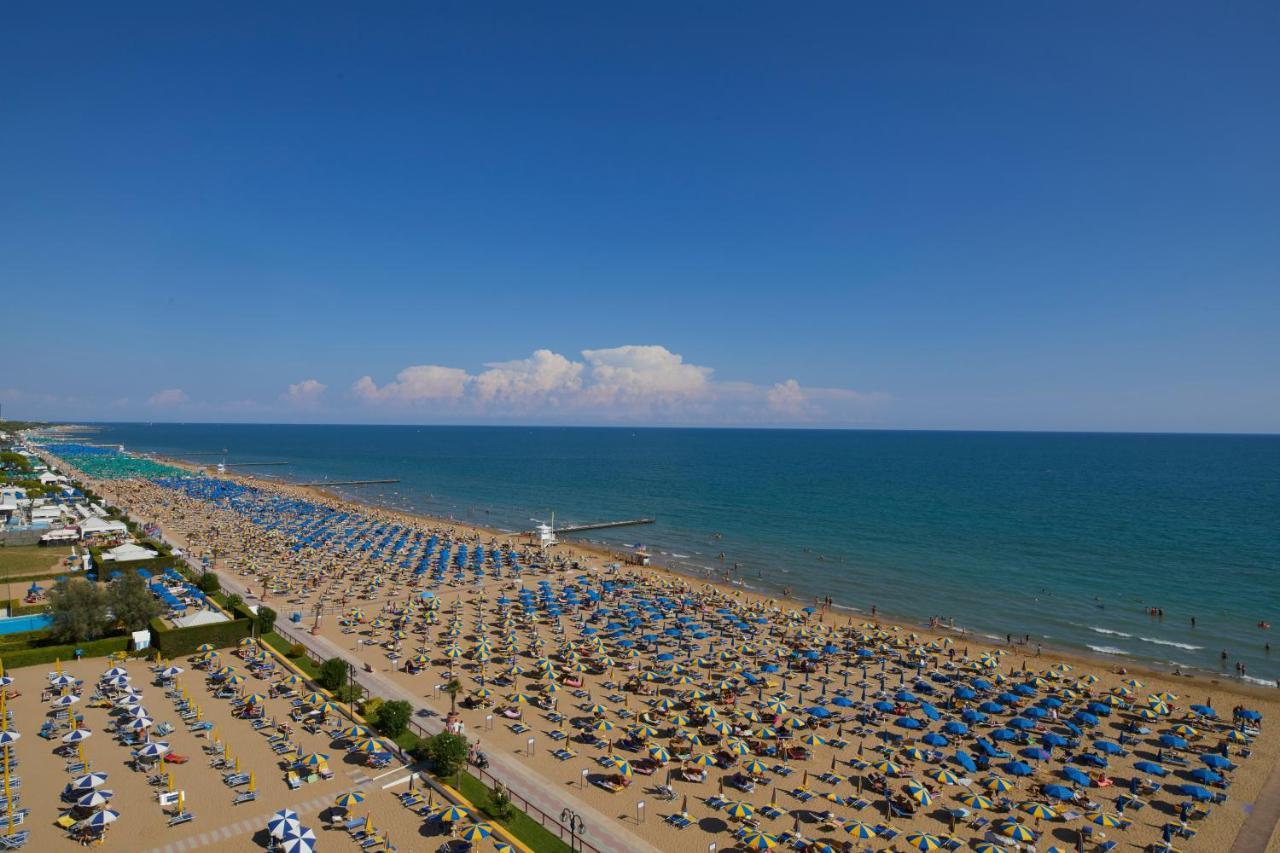 Termini Beach Hotel & Suites Лидо-ди-Езоло Экстерьер фото