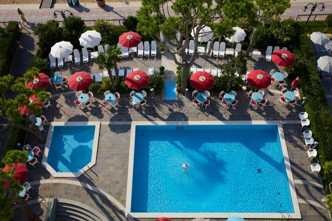 Termini Beach Hotel & Suites Лидо-ди-Езоло Экстерьер фото